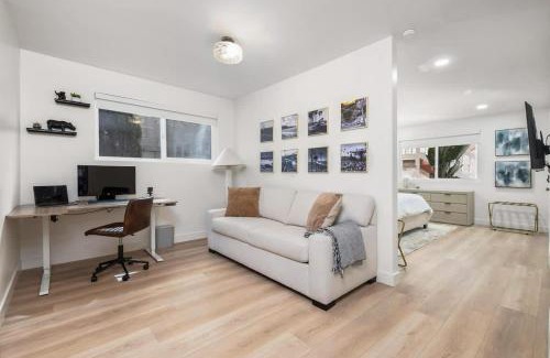 North Redondo Apartment | The South Bay Retreat