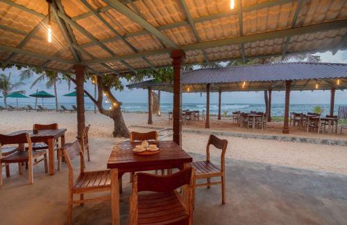 Kathaluwa Hotel | The South Beach - Ahangama
