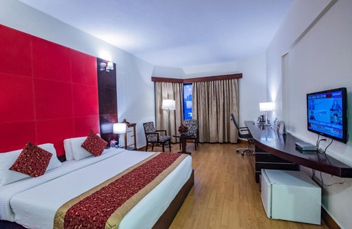 University of Kerala Senate House Campus Hotel | The South Park Hotel