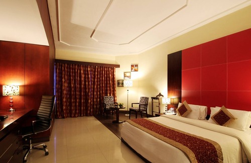 University of Kerala Senate House Campus Hotel | THE SOUTH PARK