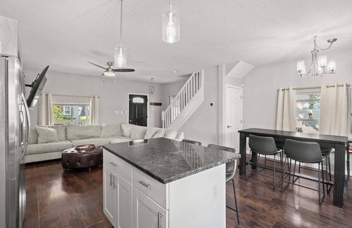 Columbus House | The Southern Nook - For 8