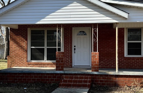 Monroeville House | The Southern Pecan