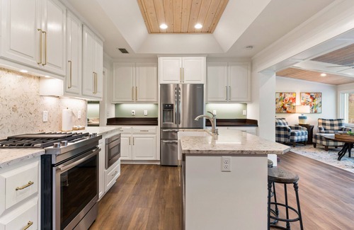 East Beach House | The Southern Whippoorwill on East Beach with Pool, sleeps 10