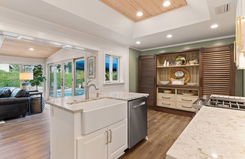 East Beach House | The Southern Whippoorwill on East Beach with Pool, sleeps 10