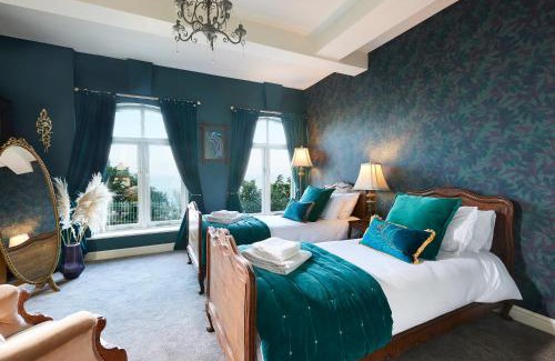 Scarborough City Centre House | The Spa Chalet Scarborough Hot tub, pool, gym, beach location