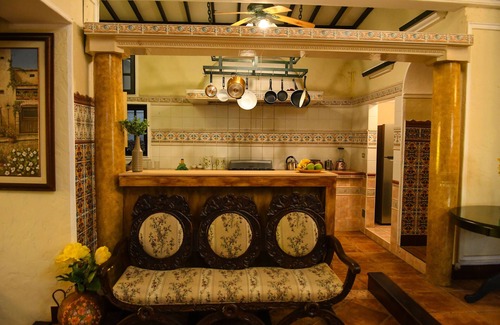 San Salvador House | The Spanish House