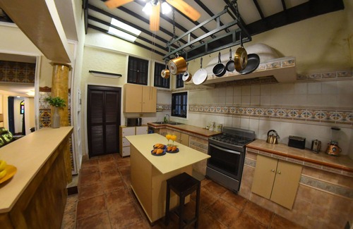 San Salvador House | The Spanish House