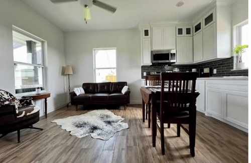 Needville House | The Special Jnn
