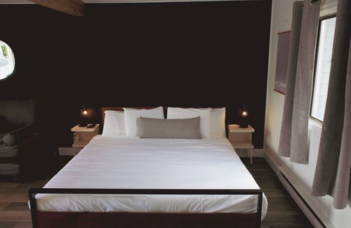 Manzanita Hotel | The Spinn