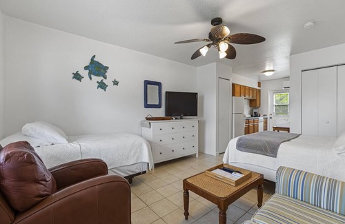 Sebastian Hotel | The Sportsman's Lodge & Marina