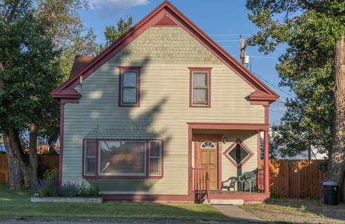 Walden House | The Sportsmans Retreat