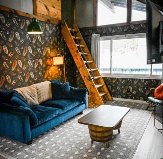 New Ashford Hotel | The Springs Motel