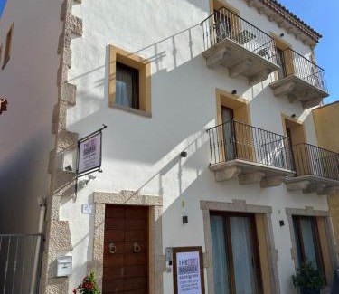 Cannigione House | The Square Rooms and Suites