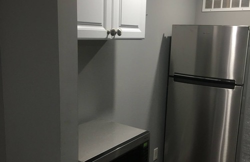 Glencoe House | THE ST LOUIS 1 Bedroom 1 Bathroom Apartment