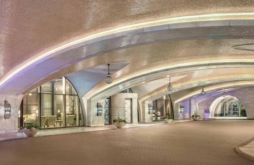 Downtown Cairo Hotel | The St. Regis Cairo