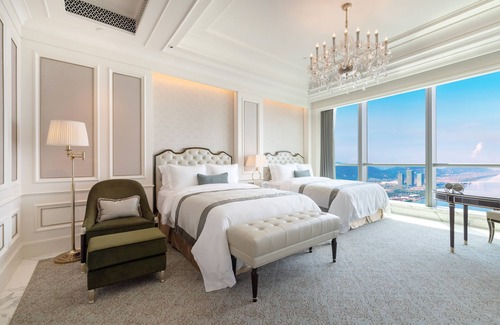Xiangzhou District Hotel | The St. Regis Zhuhai