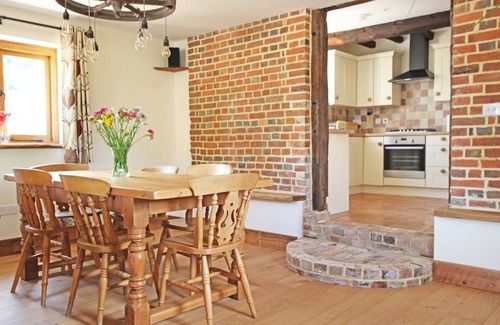 Tenterden Cottage | The Stable - Beautifully Converted Cottage in Rural Setting Near Tenterden