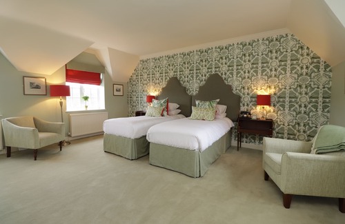 Maidstone Bed & Breakfast | The Stable Courtyard Bedrooms at Leeds Castle