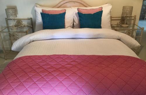 Pentrefelin Apartment | The Stable Loft, Llwynhelig Manor