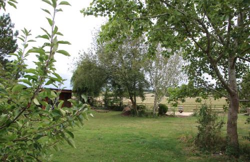 North Marston Bed & Breakfast | The Stables B&B @ Pear Tree Cottage