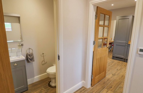 Gretton Other | THE STABLES, family friendly, character holiday cottage in Crick