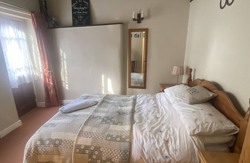 Ticknall Bed & Breakfast | The Stables
