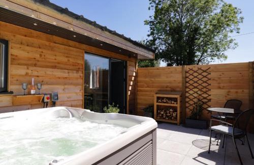 Hereford House | The Stables