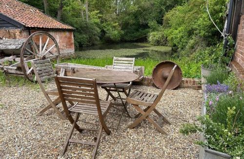 Martlesham Heath House | The Stables, Hasketon