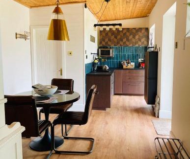 Llannon House | The Stables Hideaway