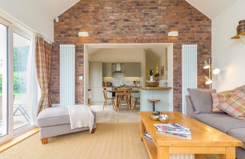 Crudgington Cottage | THE STABLES, pet friendly, luxury holiday cottage in Crudgington