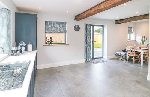 Holme Cottage | THE STABLES, pet friendly, luxury holiday cottage in Thirsk