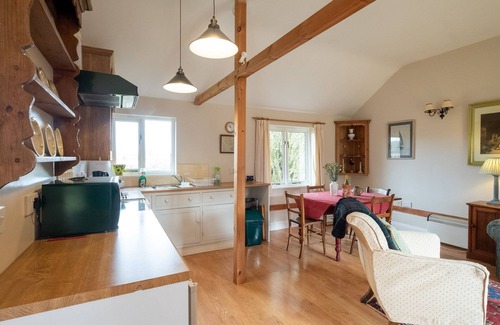 Theberton Cottage | The Stables, Theberton - sleeps 2 guests in 1 bedroom