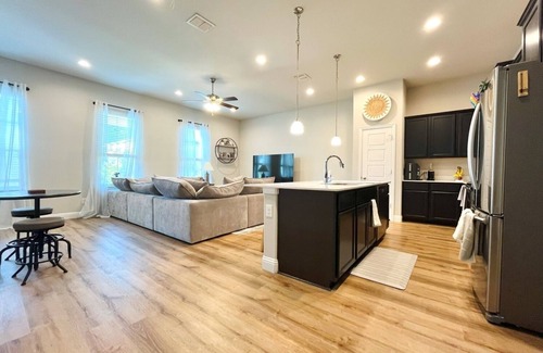 South Arlington House | The Stadium Stay – Ultimate Game Day Getaway