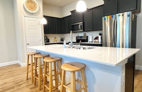 South Arlington House | The Stadium Stay – Ultimate Game Day Getaway