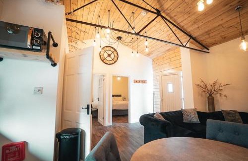 Longton House | The Stags Den