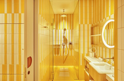 Orchard Hotel | The Standard, Singapore