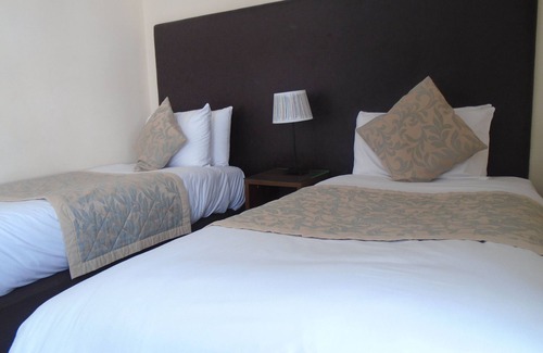 Andover Hotel | The Star and Garter