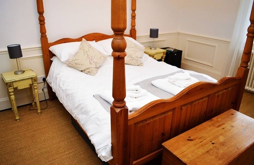 East Dean Bed & Breakfast | The Star & Garter