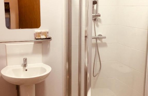 Sutton Bonington Bed & Breakfast | The Star