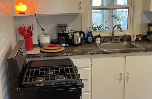 Hampton Apartment | The StarFish - 2bdr/one bath, ocean view