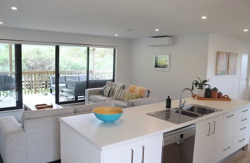 Waipu House | The Stargazer - Mangawhai Heads Holiday Home