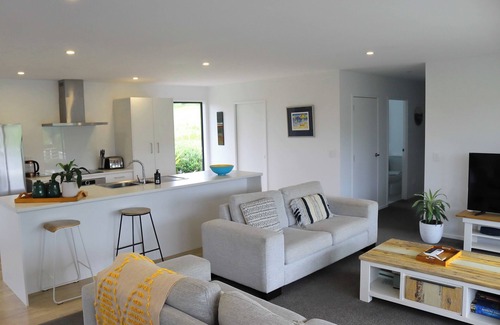 Waipu House | The Stargazer - Mangawhai Heads Holiday Home