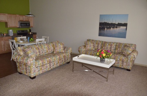 Holland Condo | The Staterooms 2P, Newly Built, Lake View, Seasonal Heated Pool, Near State Park