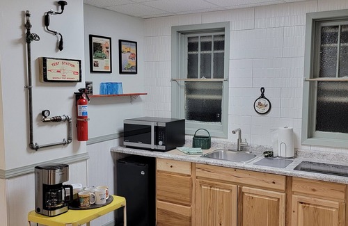 Hettinger Cabin | The Station at Carls Cabins