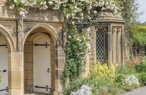 Ruswarp House | The Station House