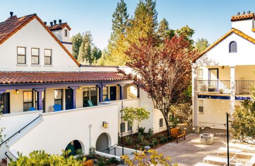 Guerneville Hotel | The Stavrand