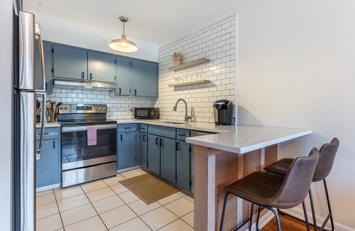 Historic Waverly Apartment | The Stay Awhile Suite - Convenient Monthly Rental