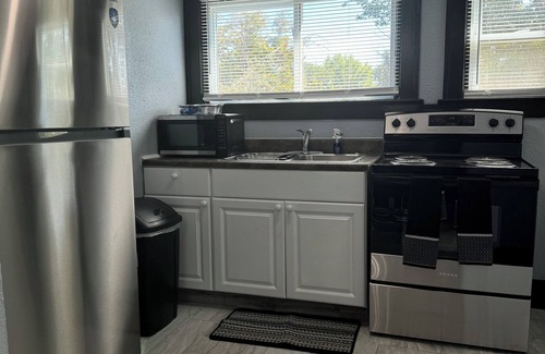 Pueblo Apartment | The Steel City House