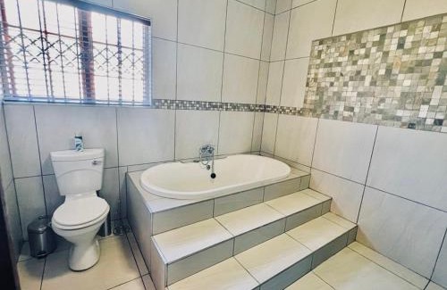 Msukaligwa House | The Stella Guest House & Spa