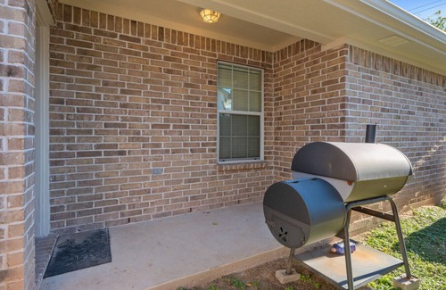 Richards - K F O House | The Sterling House ~ Your Comfortable Getaway!